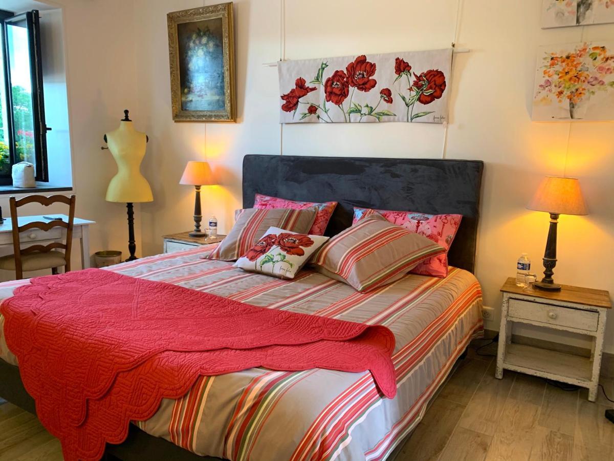 Logis De La Roche - Niort - Chauray酒店 外观 照片