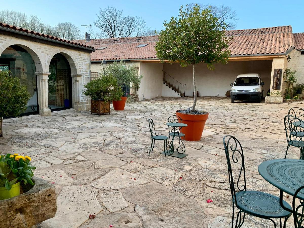Logis De La Roche - Niort - Chauray酒店 外观 照片